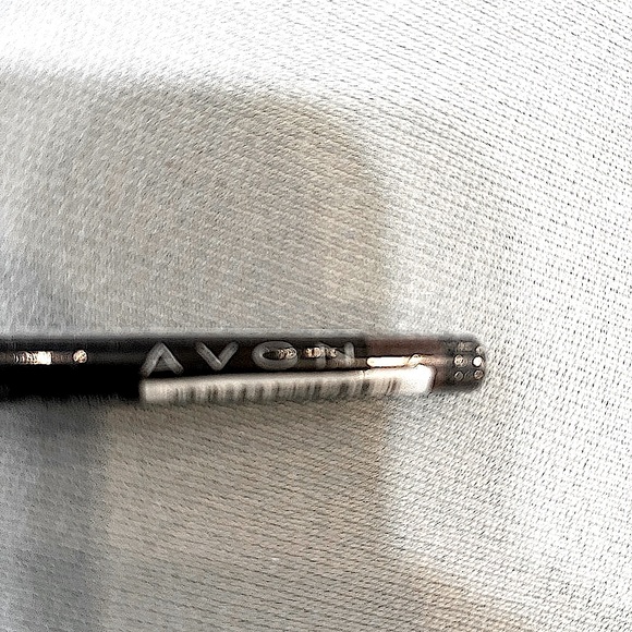 ❤️💙”Avon” Eye Liner Glimmersticks’ (Brown) ((NEW))💙❤️ - Picture 1 of 5